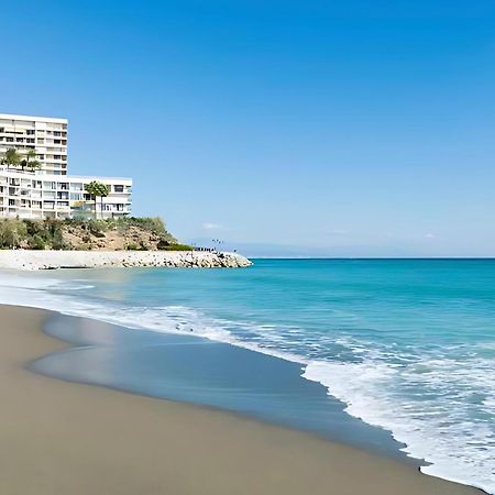 Cozy Apartment With Large Terrace Torremolinos Esterno foto