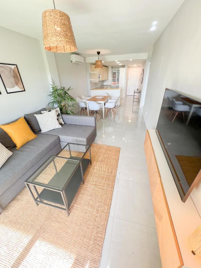 Cozy Apartment With Large Terrace Torremolinos Esterno foto
