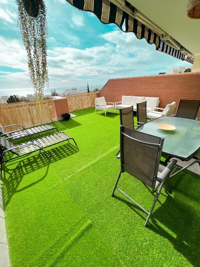 Cozy Apartment With Large Terrace Torremolinos Esterno foto