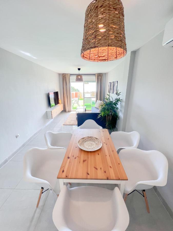 Cozy Apartment With Large Terrace Torremolinos Esterno foto