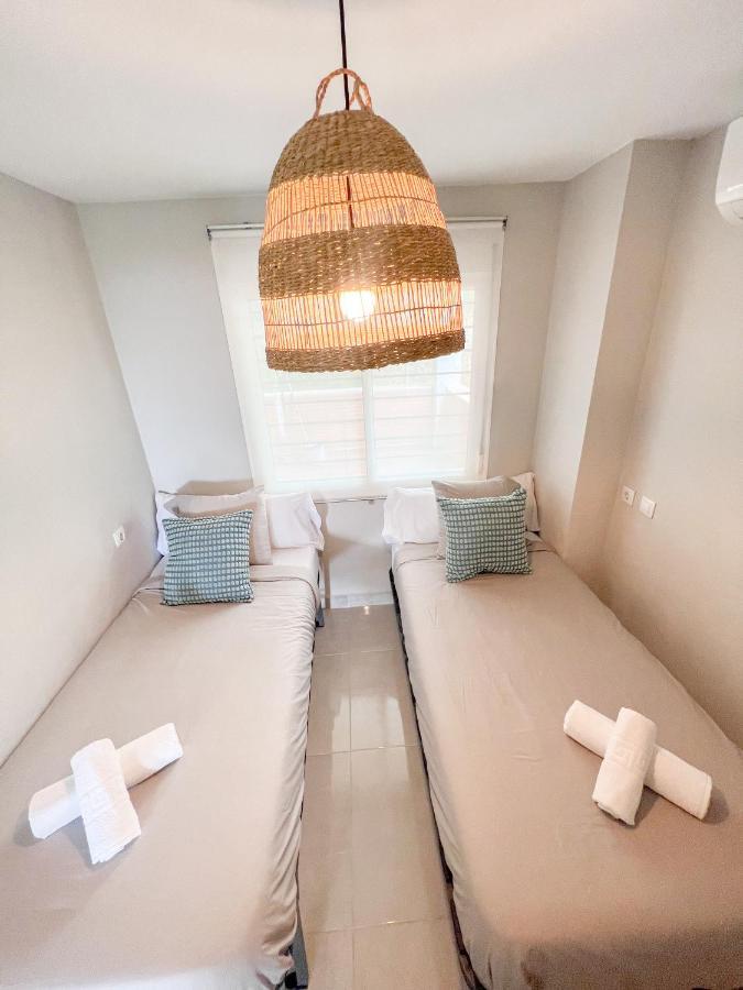 Cozy Apartment With Large Terrace Torremolinos Esterno foto