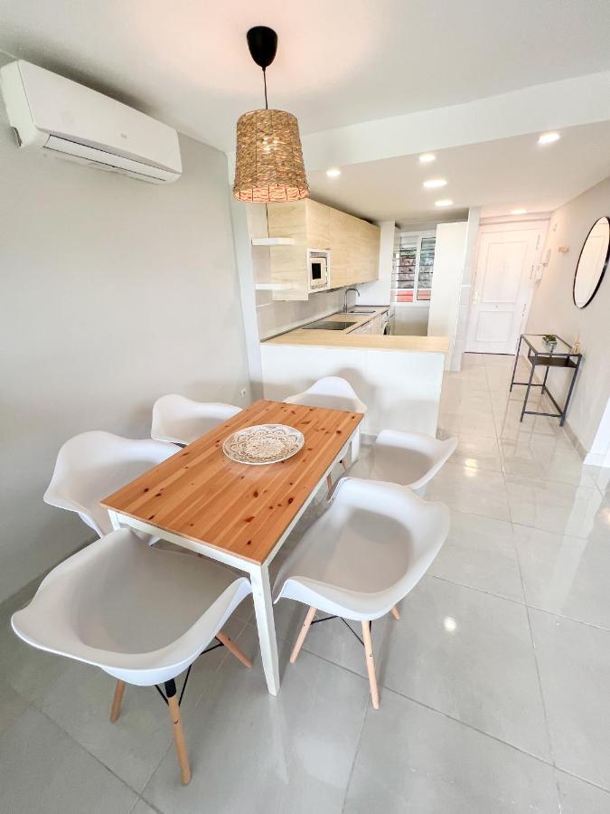 Cozy Apartment With Large Terrace Torremolinos Esterno foto
