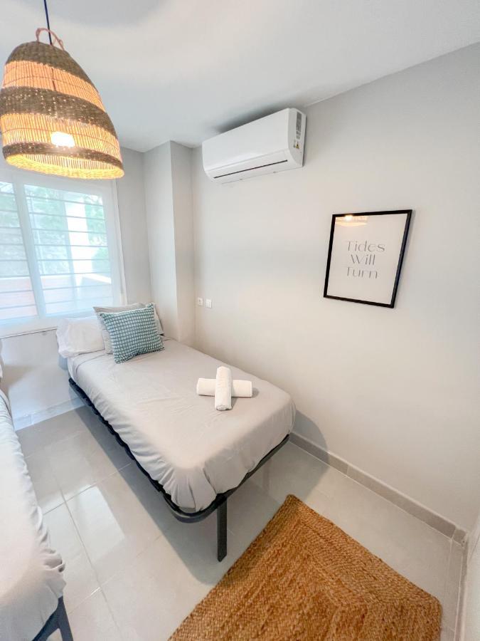 Cozy Apartment With Large Terrace Torremolinos Esterno foto